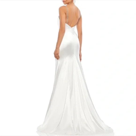 🎉HP🎉 Ieena by Max Duggal Gown - Picture 2 of 5